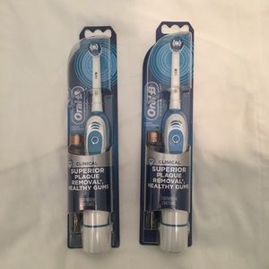 Oral-B Pro-Health Battery Powered Toothbrush-White